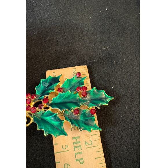 Macy’s Holiday Lane Holly & Berries Gold Tone & Rhinestone Brooch - Picture 4 of 4